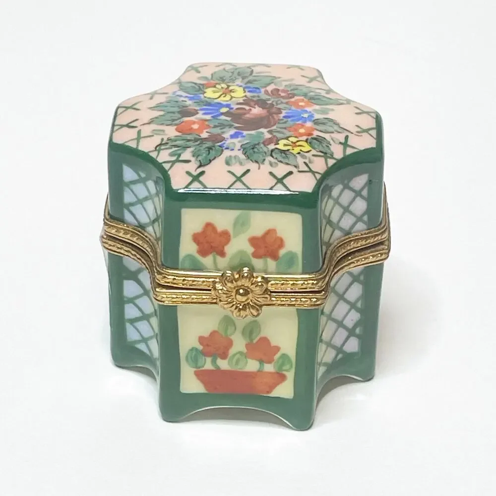 Limoges Box Flower Garden Hand Painted Porcelain Trinket Box - Picture 1 of 5